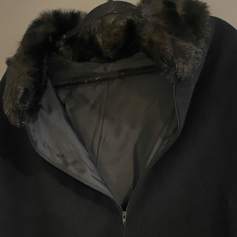 Dennis Basso Black Cape with Faux Fur Trim - Picture 4 of 7